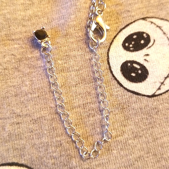 NBC Necklace & Earrings Set - Picture 6 of 10